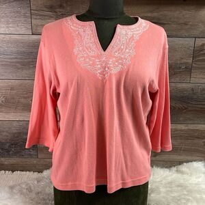ALLYSON WHITMORE Women’s Petite Vneck Embroidered Neckline Coral Petite Large